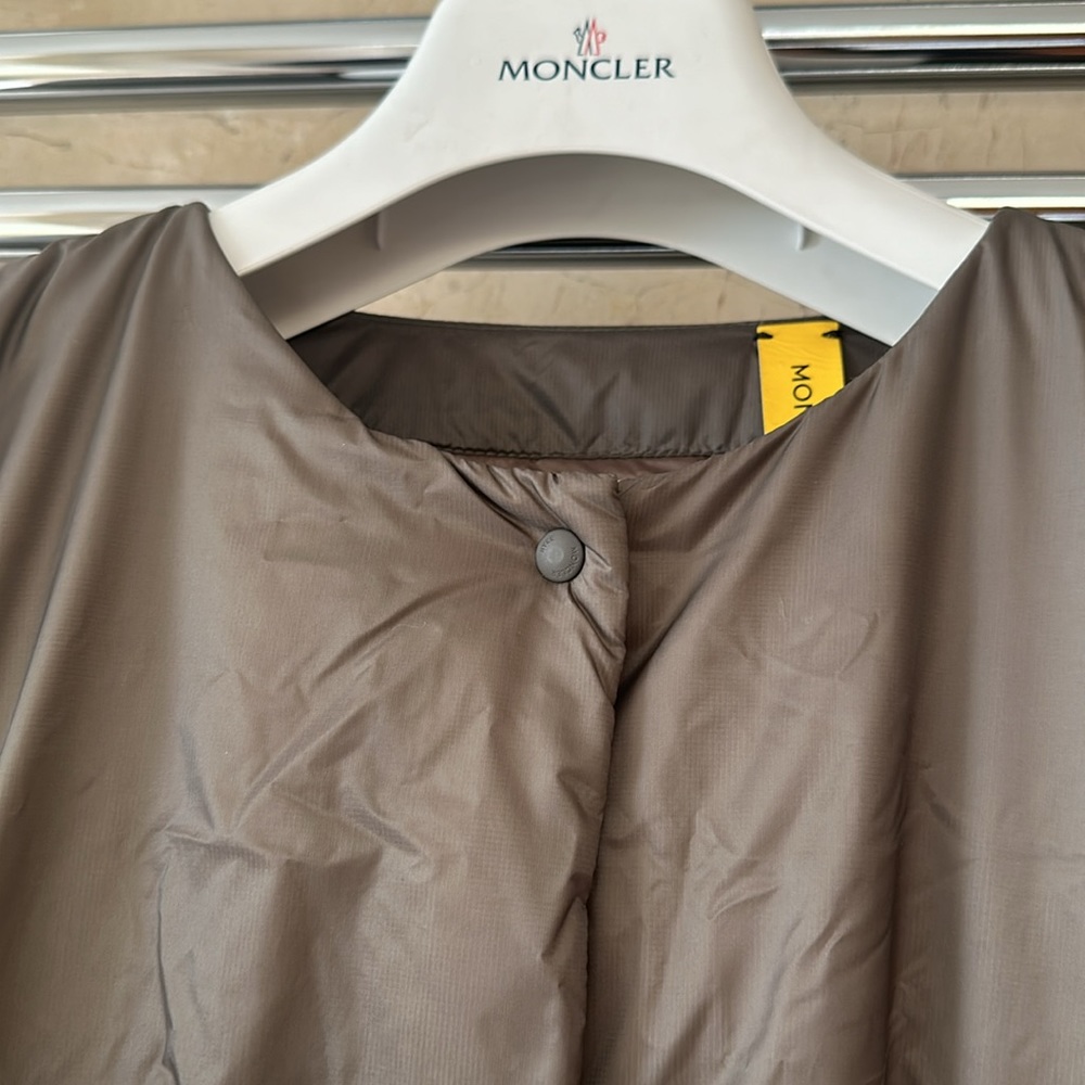 Moncler jacket - Picture 2 of 5